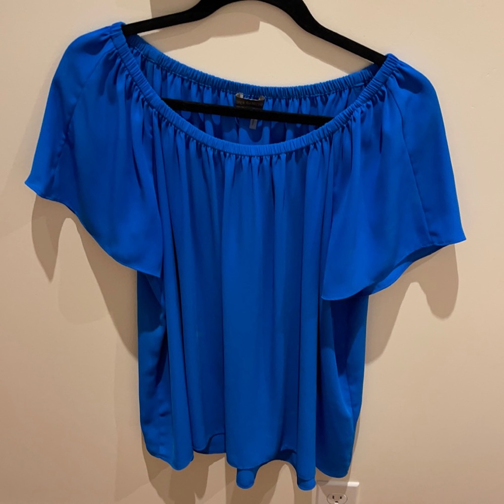 Vince Camuto a off the shoulder royal blue top
